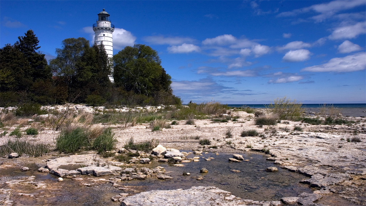 Dive Into Door County, Wisconsin, for the Best Lighthouses, Fish Boils and Shipwrecks