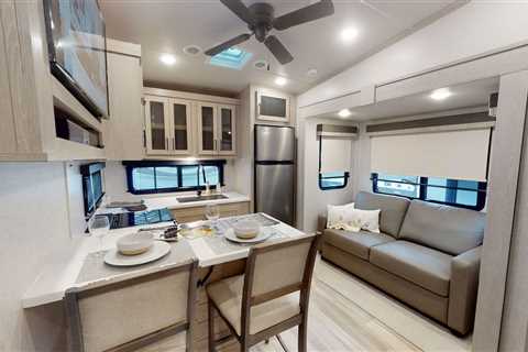 Small Fifth Wheel Campers We Love