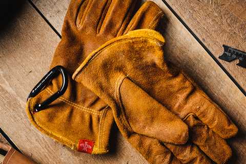 BUSHCRAFT GLOVES REVIEW: ThunderCrow “Rough Out” Cowhide Leather Gloves + Glove Wax