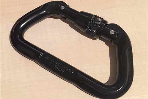 Carabiner Knuckles: A Unique Self-Defense Tool