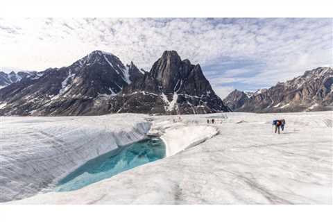 Watch the New Trailer for the Epic ‘Arctic Ascent with Alex Honnold’